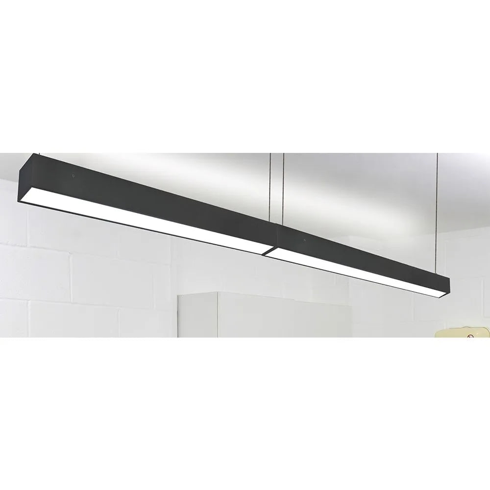 Triumph LED Fitting, 36W, White and Black. 120cm. Frosted