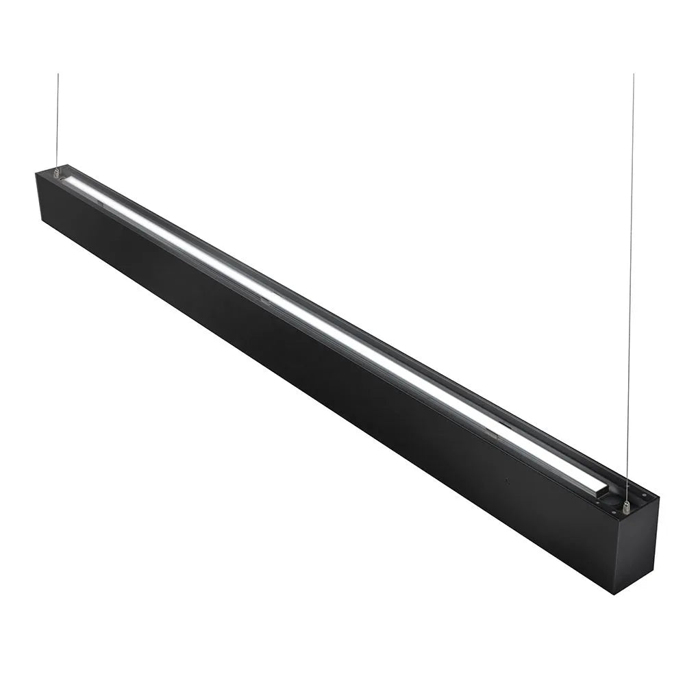 Triumph LED Fitting, 36W, White and Black. 120cm. Frosted